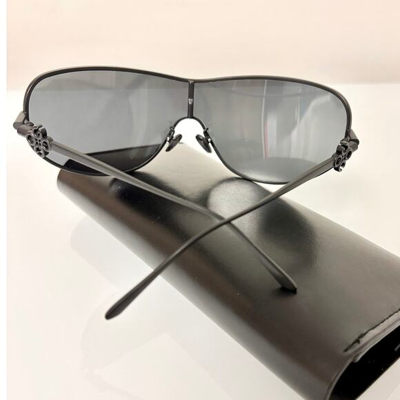 Quay x Guizio Balance Matte Black Smoke Lens Shield Frame Sunglasses - Picture 8 of 8